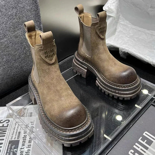Chaussures femme montantes à plateforme finition lisse