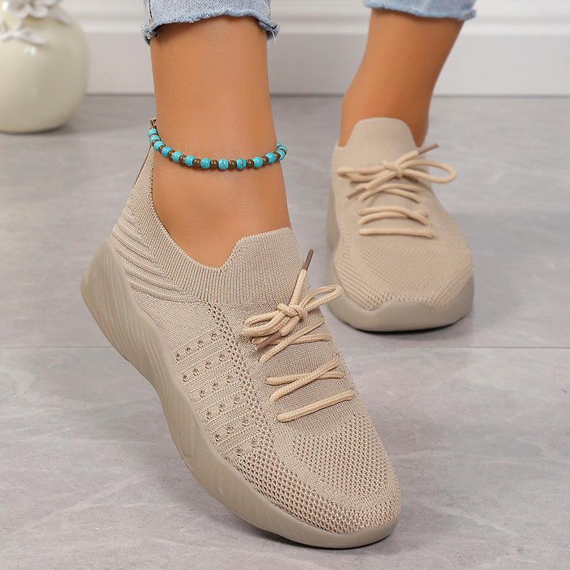 Chaussures femme avec semelle large et dessus texturé