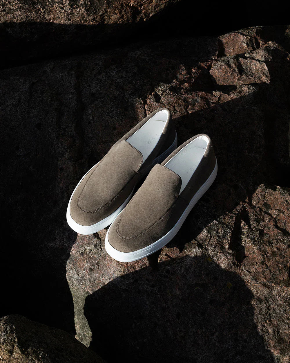 Mocassins Slip-On en Suède pour Homme – Élégance discrète et confort au quotidien