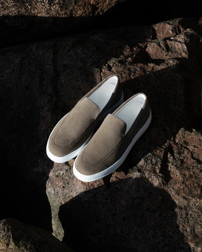 Mocassins Slip-On en Suède pour Homme – Élégance discrète et confort au quotidien