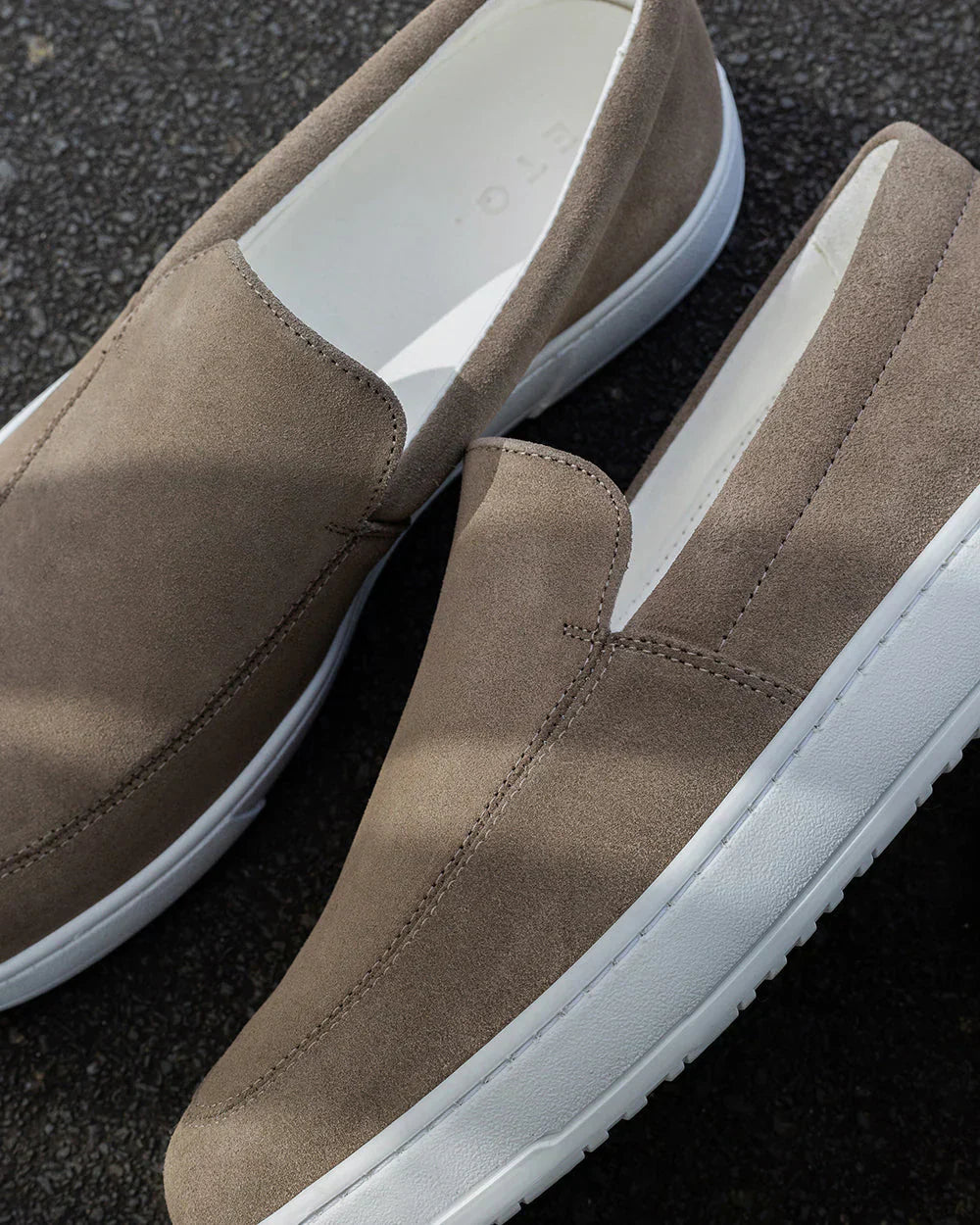 Mocassins Slip-On en Suède pour Homme – Élégance discrète et confort au quotidien