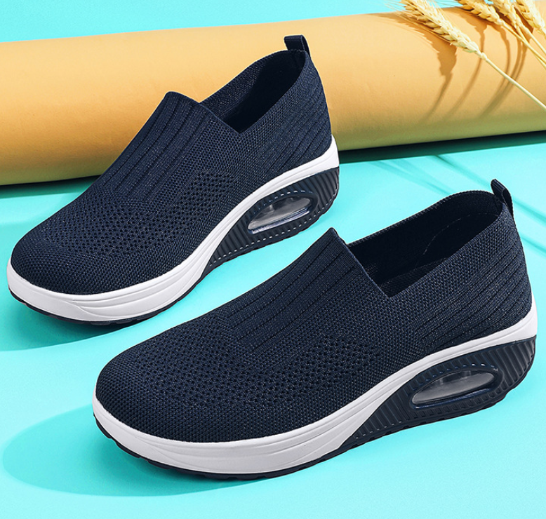 Chaussures de marche pour femme à fermeture lacée