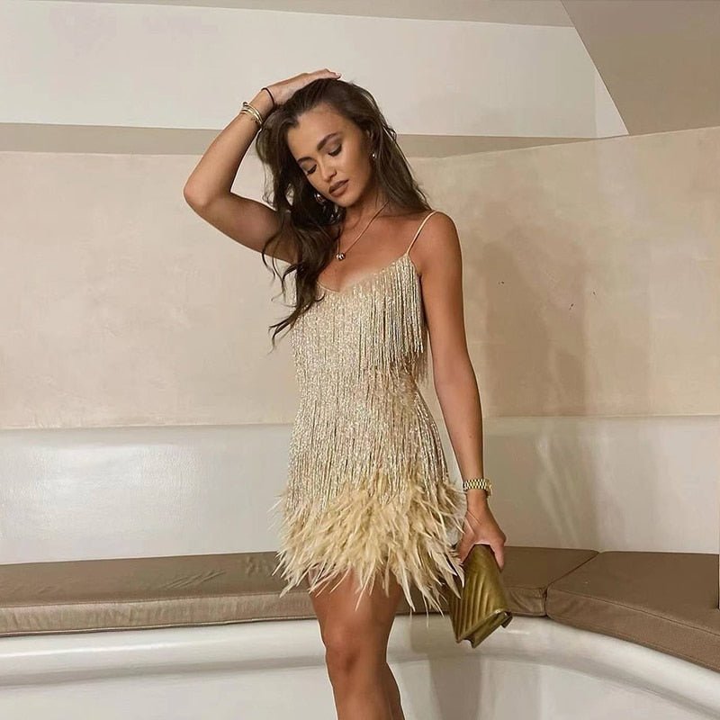 Robe de cocktail femme longueur genou classique