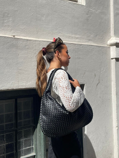 Petit sac à main femme avec surface texturée et fermeture éclair