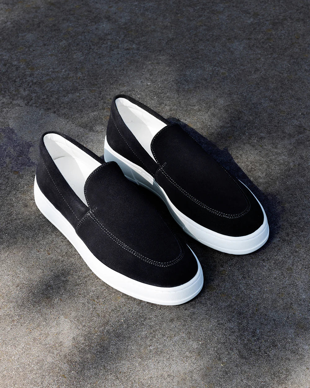 Mocassins Slip-On en Suède pour Homme – Élégance discrète et confort au quotidien