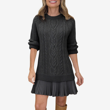 Robe pull en maille chaude avec ourlet plissé – coupe droite élégante pour l'automne et l'hiver