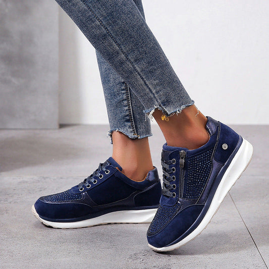 Chaussures pour femmes avec base souple et détails visuels respirants