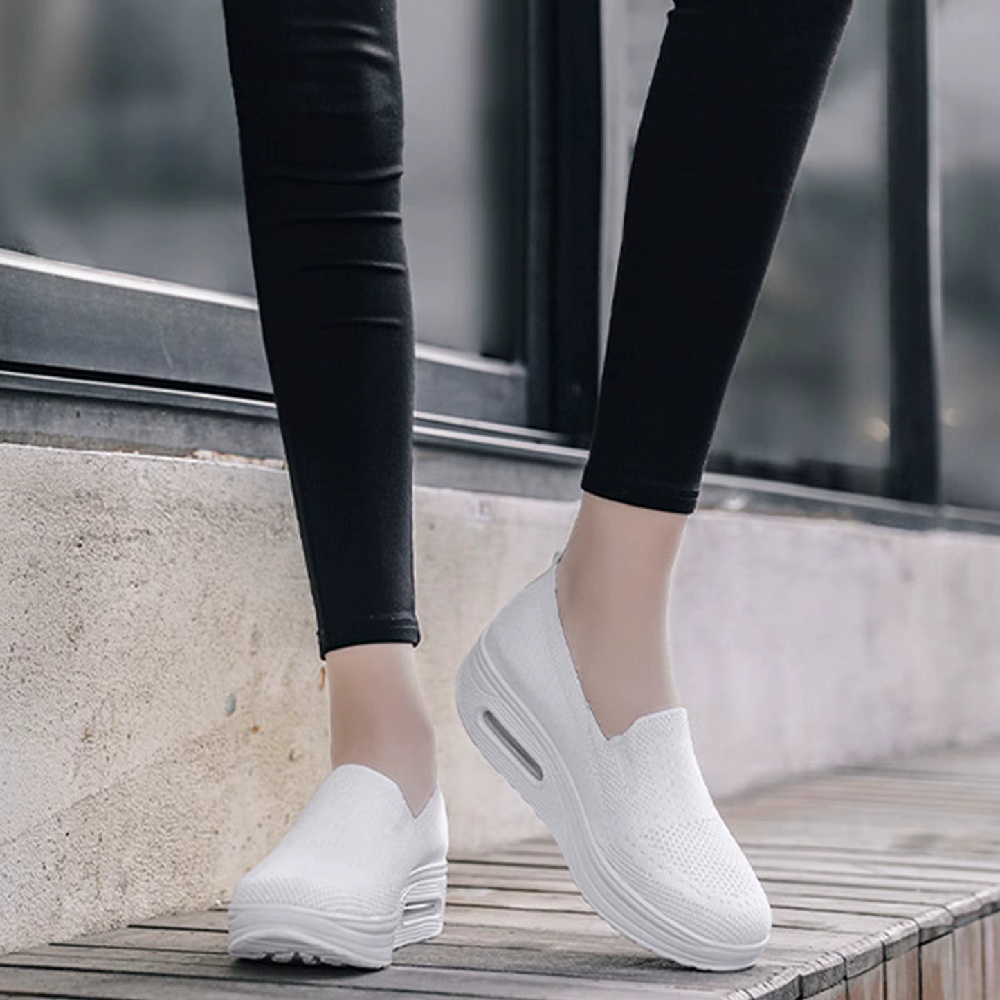 Chaussures femme à semelle fine et structure souple