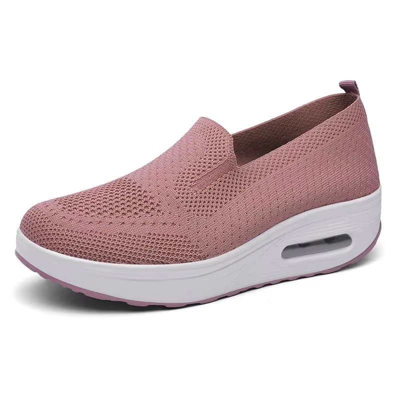 Chaussures femme à semelle fine et structure souple