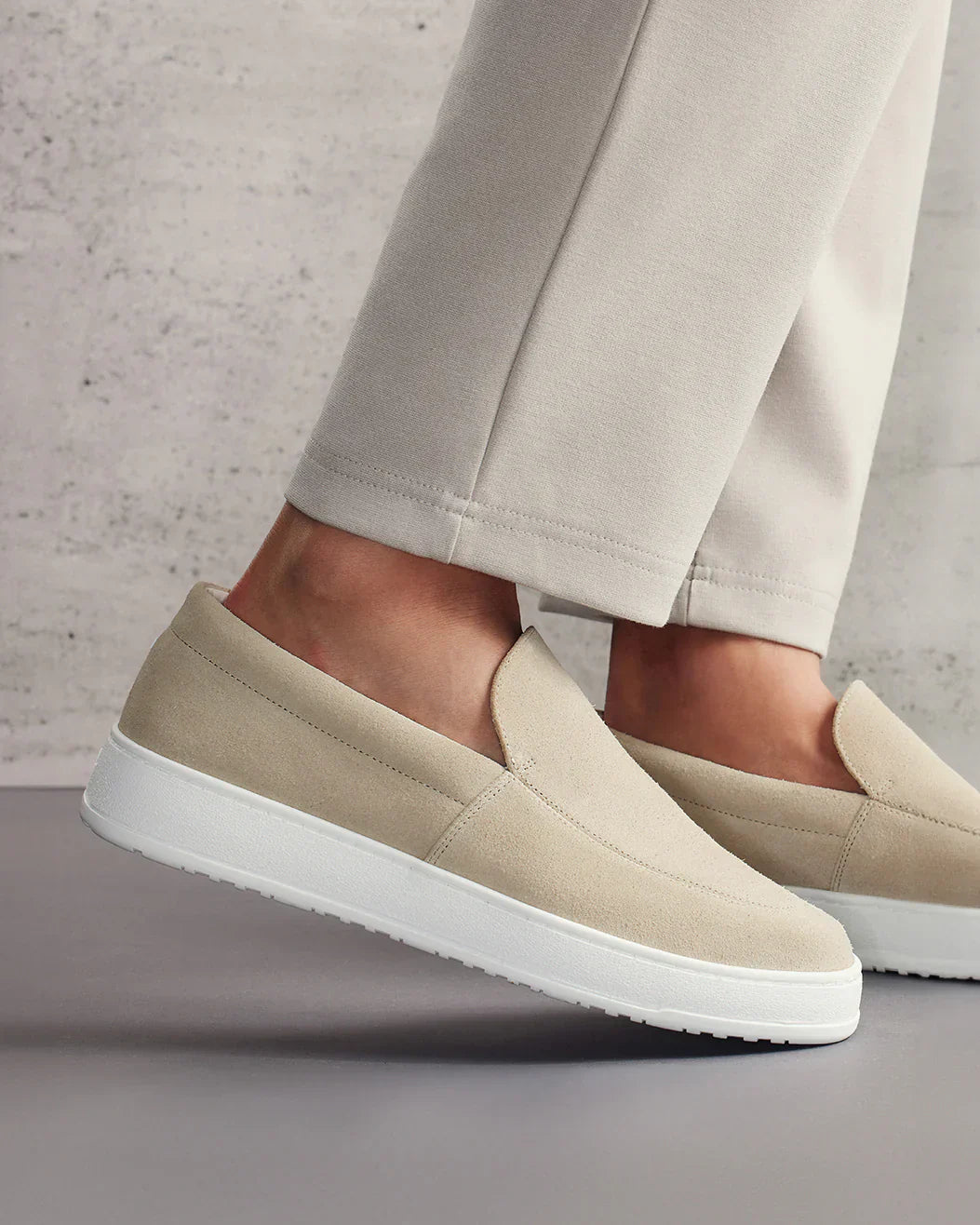 Mocassins Slip-On en Suède pour Homme – Élégance discrète et confort au quotidien