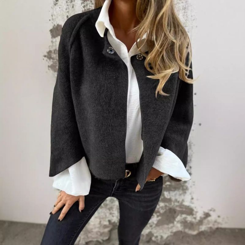 Manteau court à manches évasées chic