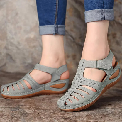 Sandales femme à bout fermé pour la saison estivale