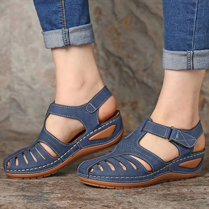 Sandales femme à bout fermé pour la saison estivale
