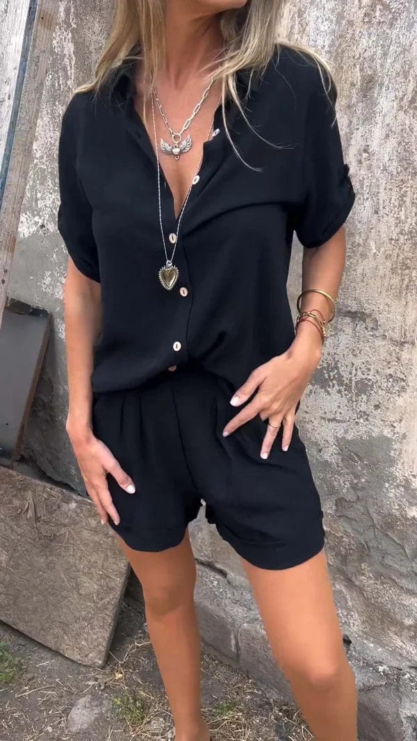 Ensemble de vêtements femme composé d’un pantalon fluide et d’un haut léger