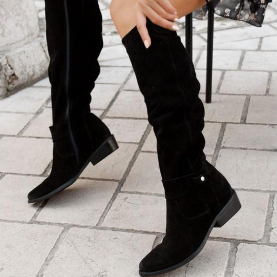 Chaussures bottes femme montantes à talon plat, finition texturée, zippées