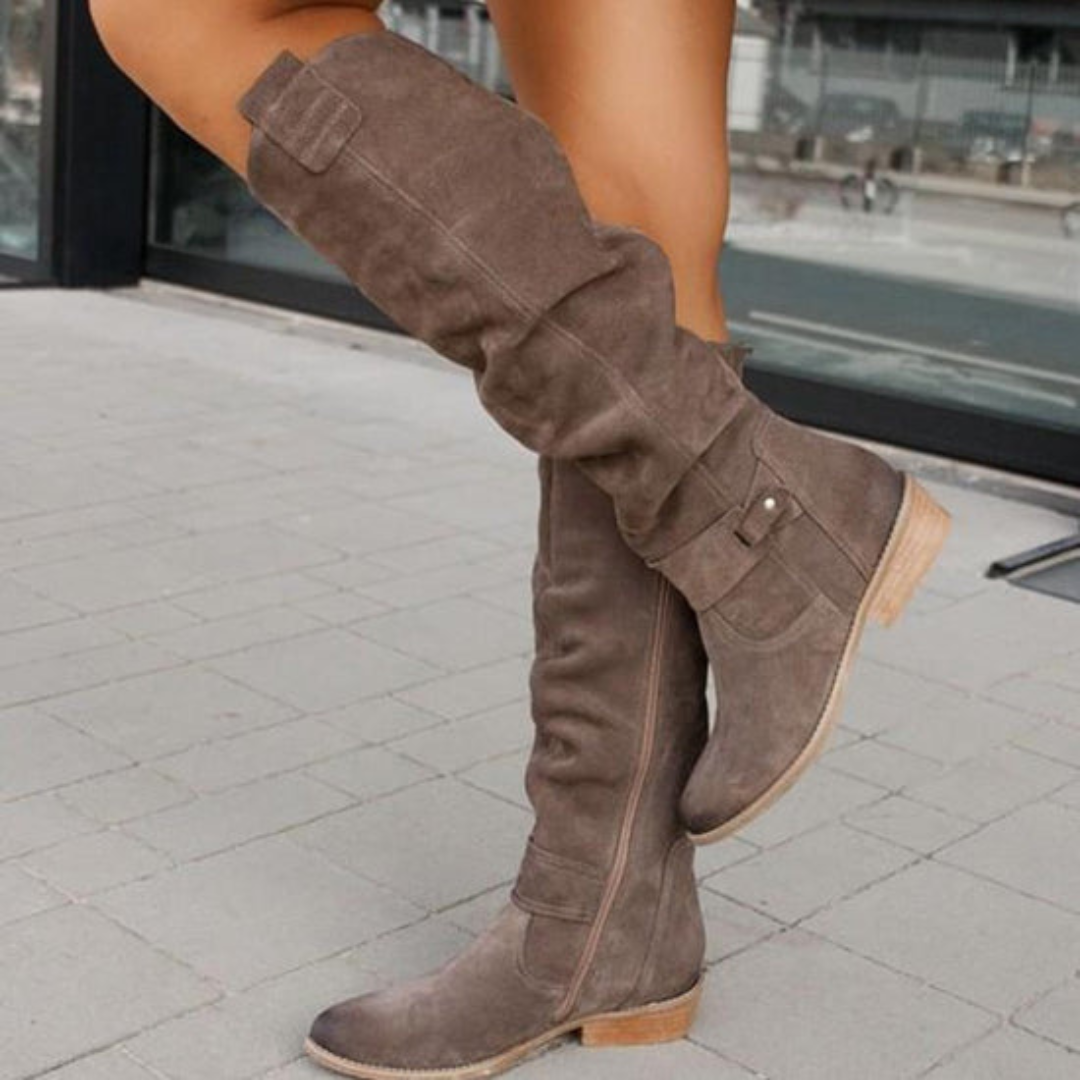 Chaussures bottes femme montantes à talon plat, finition texturée, zippées