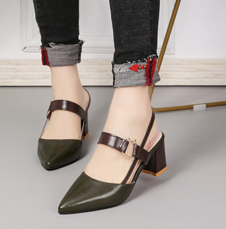 Chaussures escarpins à talon stable pour femme avec aspect doux