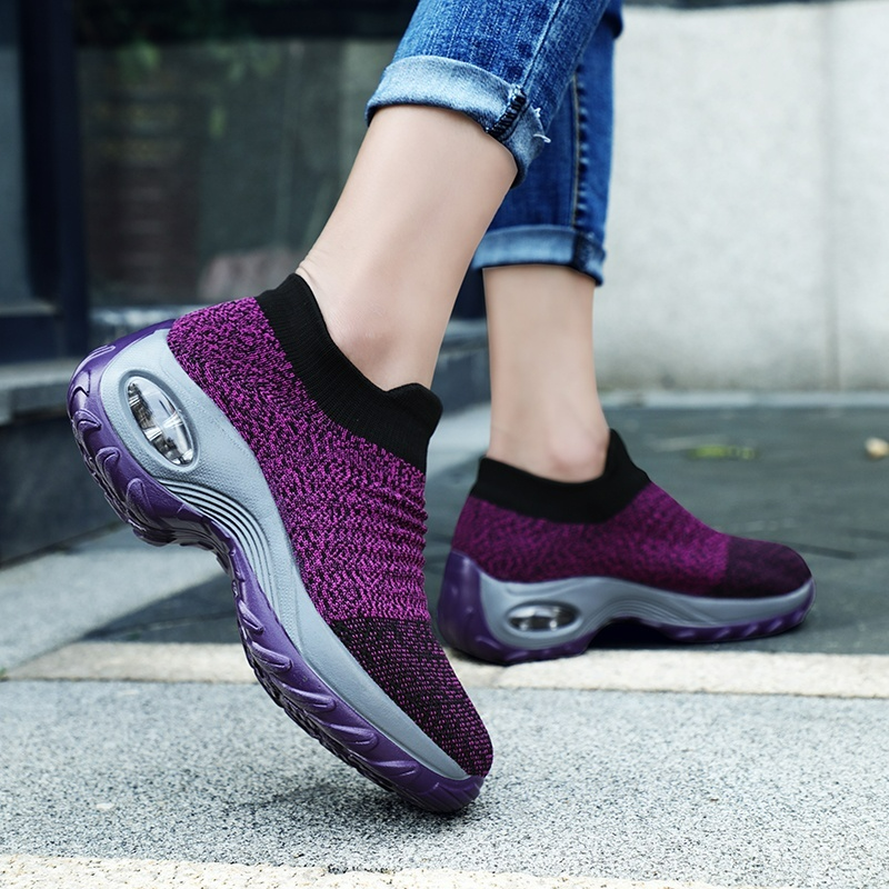 Chaussures femme pour la marche avec silhouette légère