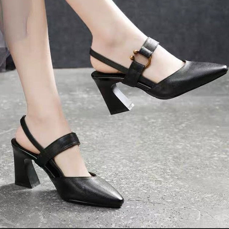 Chaussures élégants à talon moyen pour femme avec bride