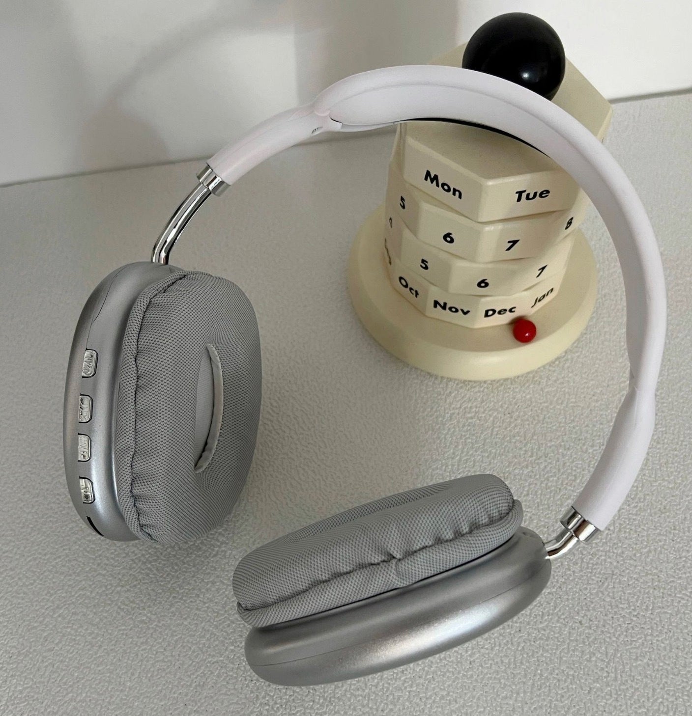 Auralis Pro - Casque Bluetooth sans fil avec arceau réglable | Son puissant, basses profondes, confort longue durée