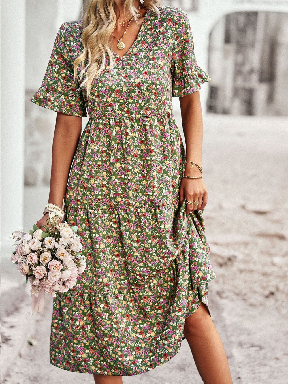 Mini robe florale à manches courtes pour femmes