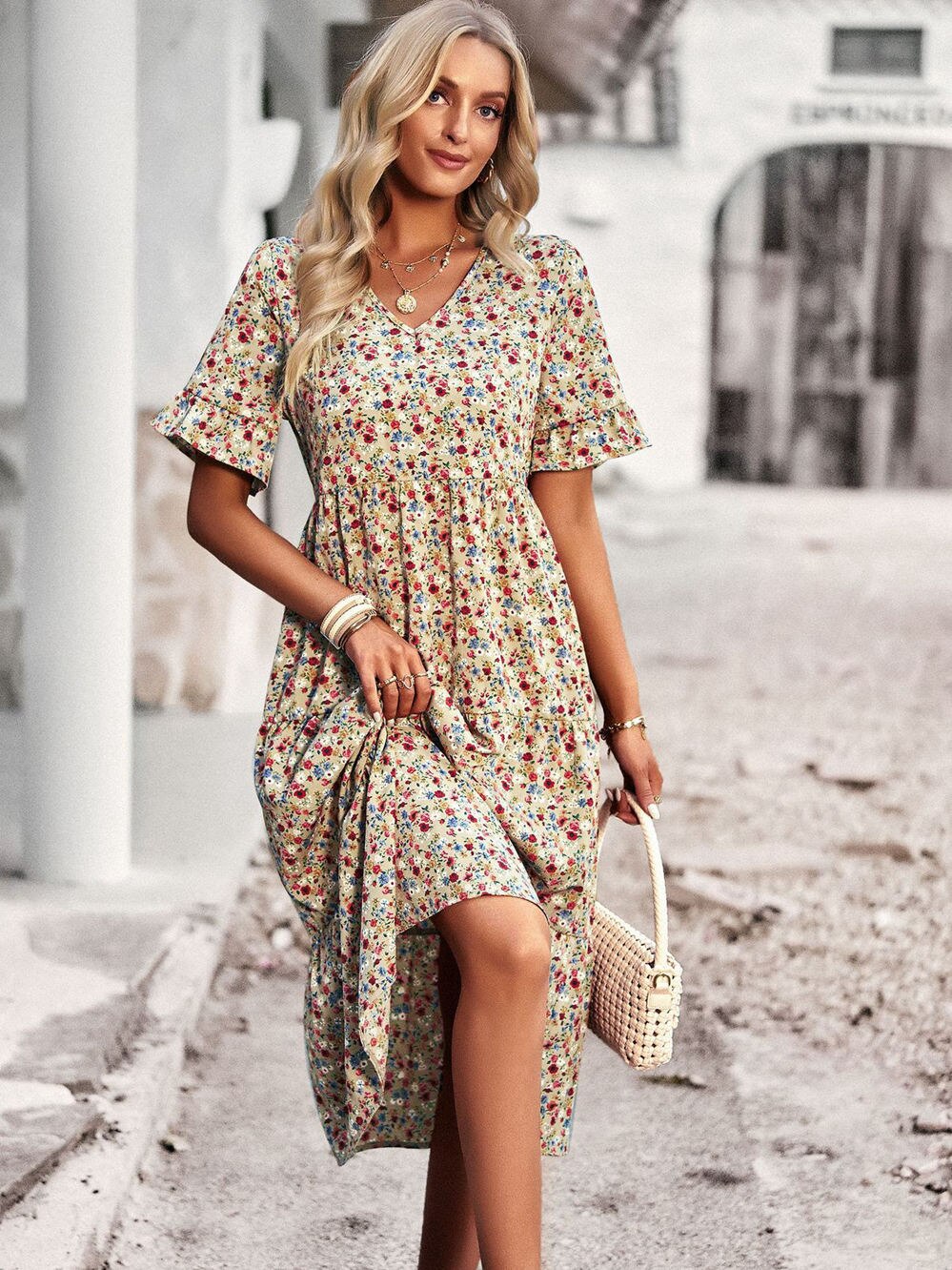 Mini robe florale à manches courtes pour femmes