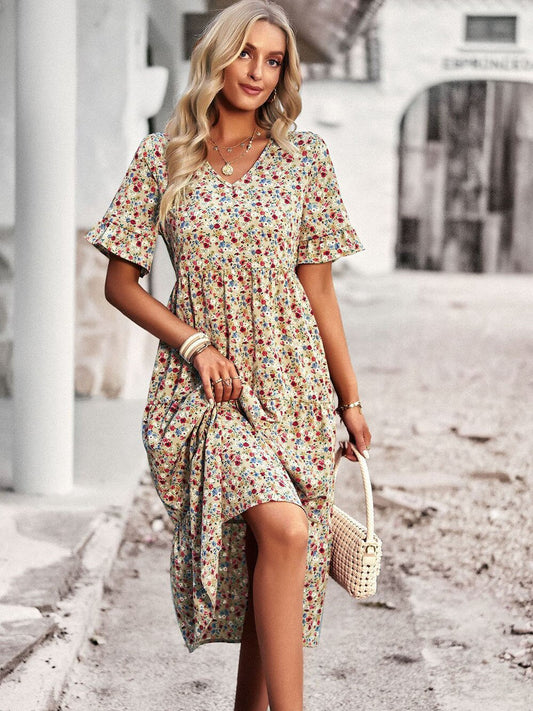 Mini robe florale à manches courtes pour femmes